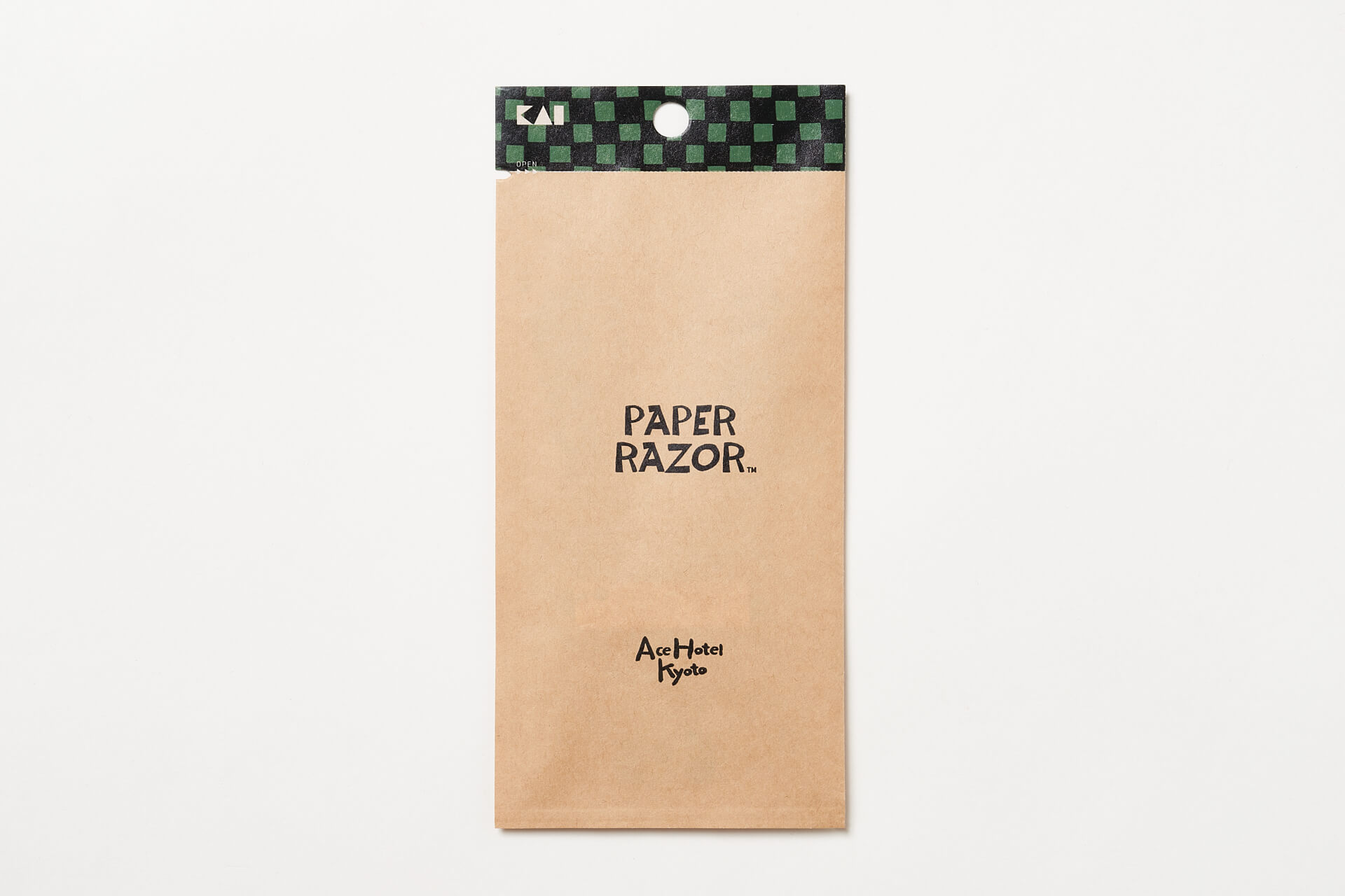 地球のことを考え行動する「エースホテル京都」と「紙カミソリ®」がコラボレーション